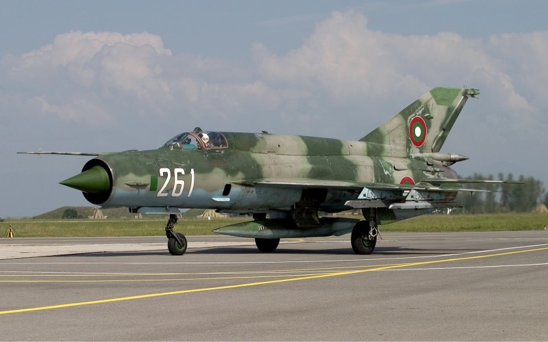 A Mikoyan-Gurevich MiG-21 bis operated by Libya Air Force was gunned down by anti aircraft gun fire