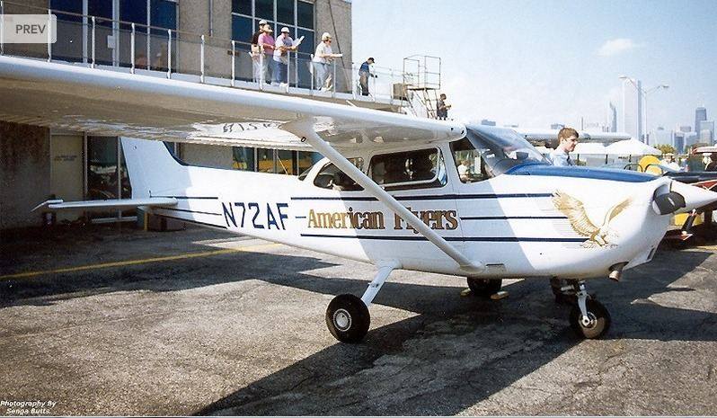 A Cessna 172R Sky hawk operated by Ameriflyers of California Inc