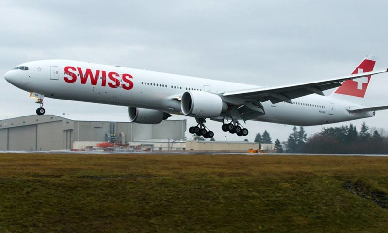 Swiss takes delivery of maiden B777
